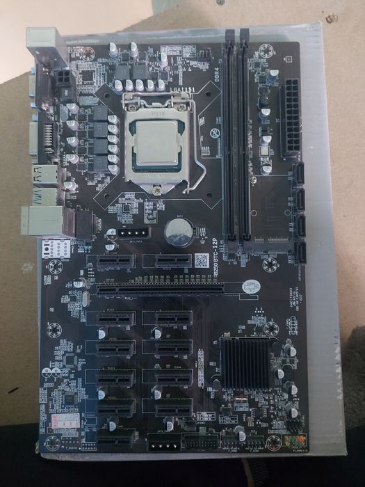 Материнская плата для майнинга