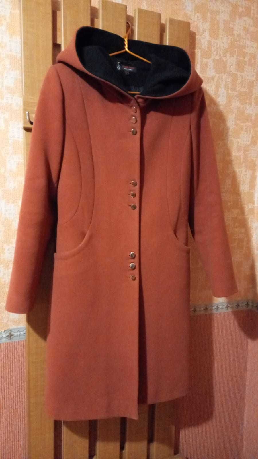 Пальто (кашемир) размер 42-44