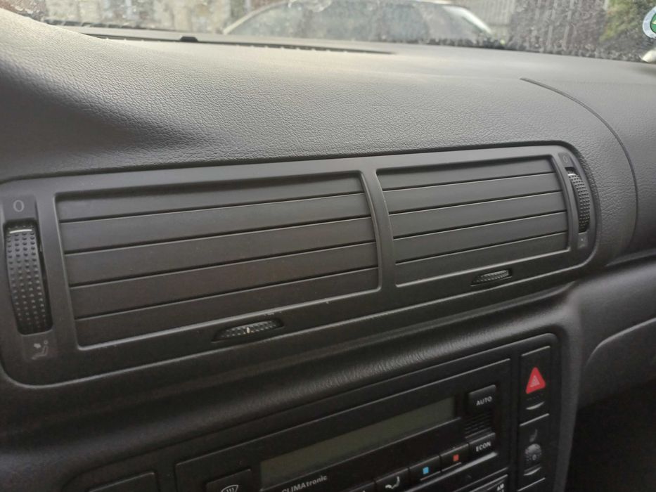 Capota fata - Orice Piesa Volkswagen Passat B5.5 1.6 ALZ culoare LC5X