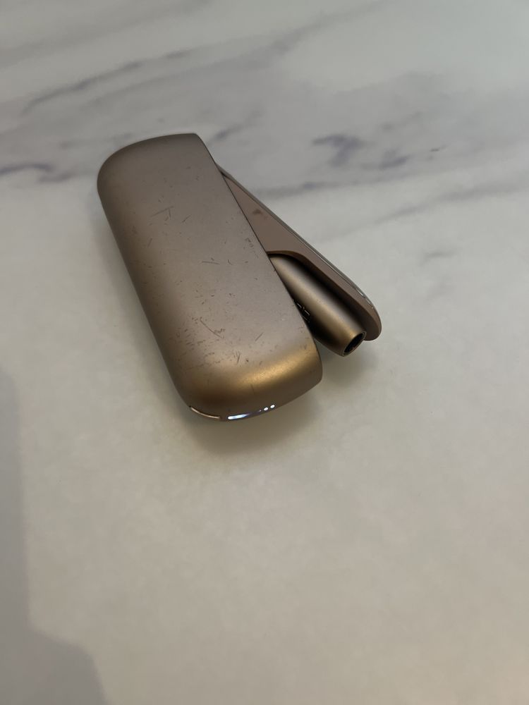 Iqos 3 duo gold.