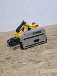 Circular cu plonjare pentru lemn 1300W Dewalt DWS520