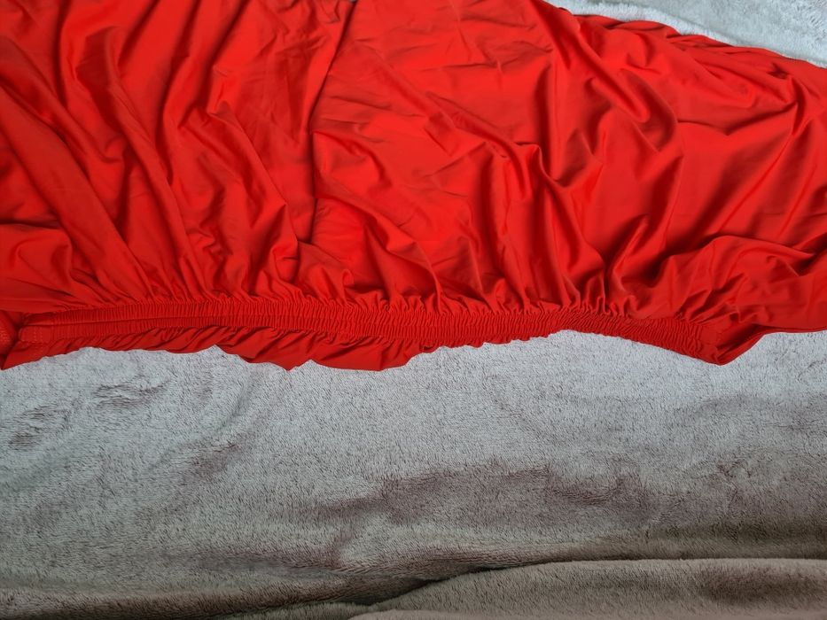 Червена рокля Zara