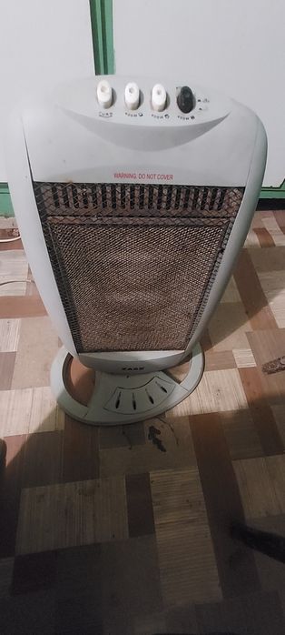 Radiator cu halogen Zass