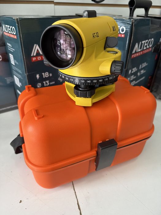 Nivelir AT-32 . Нивелир Ат-32