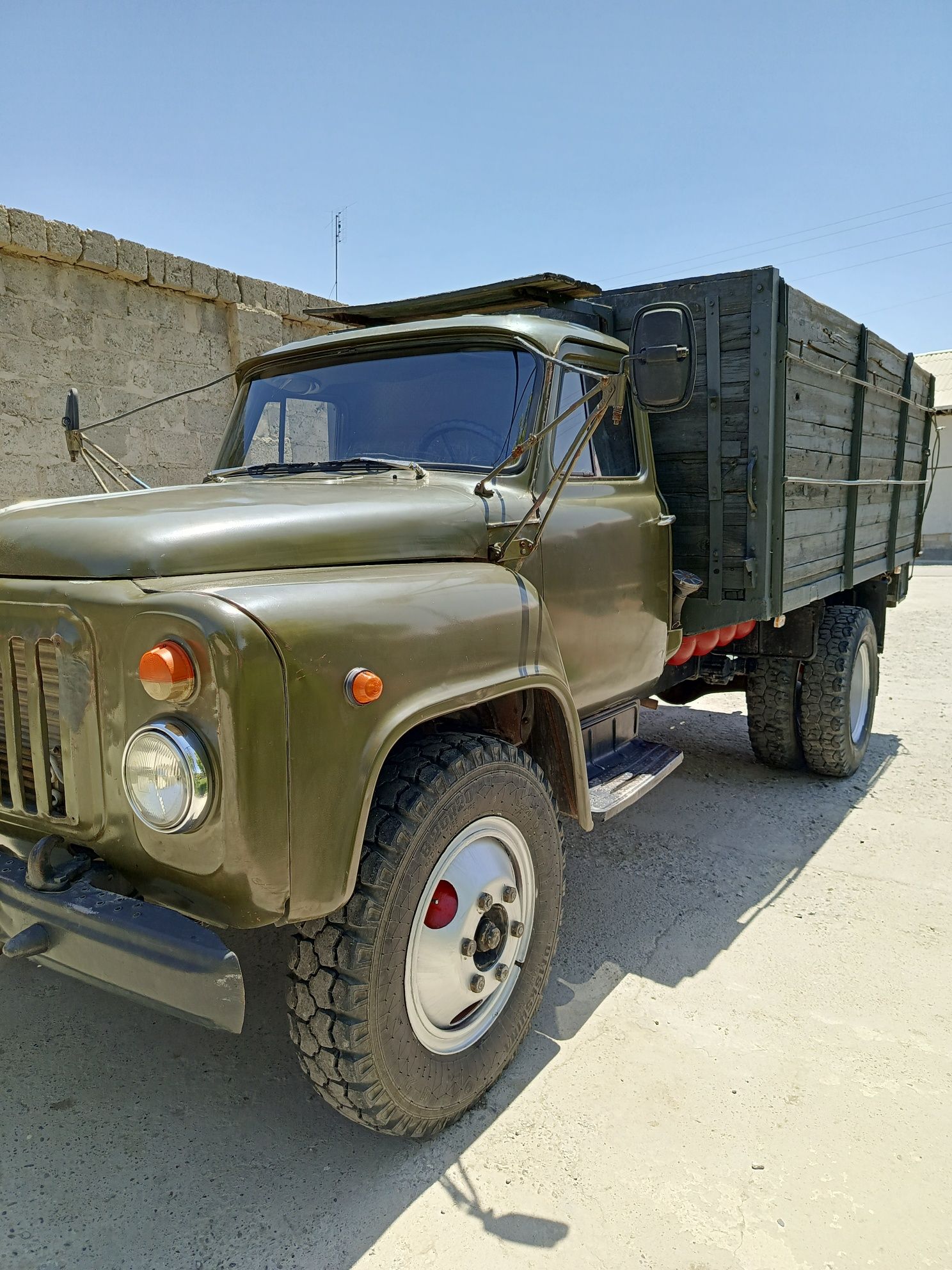 Сотилади ГАЗ 53 ЙИЛИ 1978
