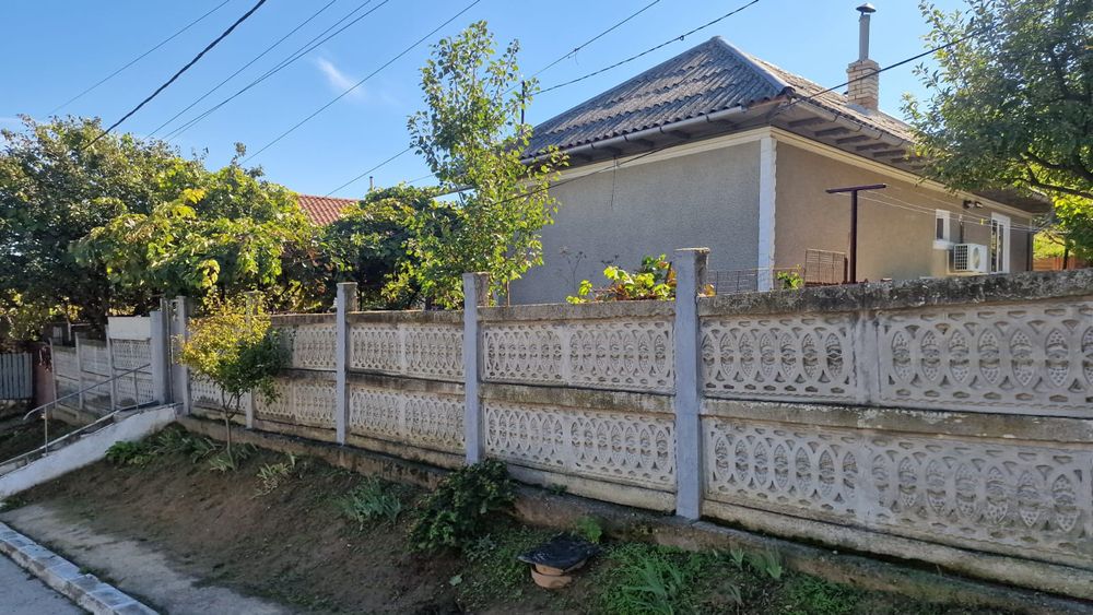 Vânzare casa Babadag