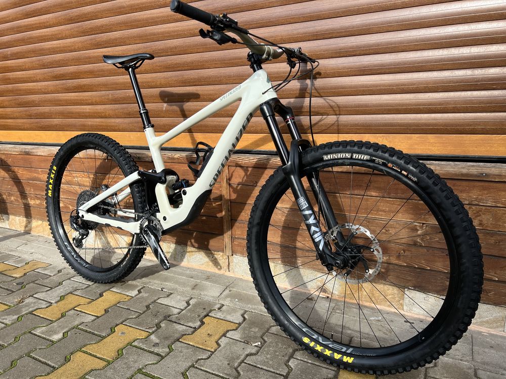 2021 Specialized Enduro Comp Carbon S4