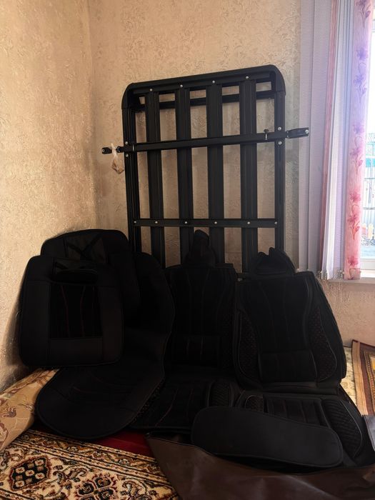 Чехол универсальный для машины НОВЫЙ