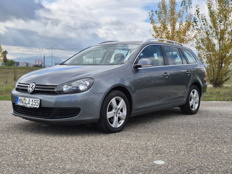 Volkswagen Golf 2012 / 1.6 Tdi / Euro 5 / Dubluclimatronic / Navi color