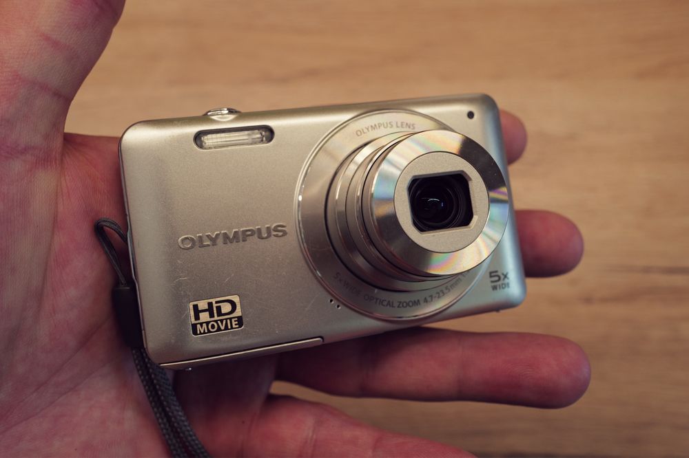 Aparat foto Olympus VG 120 14Mp stare perfecta incarcare USB instagram