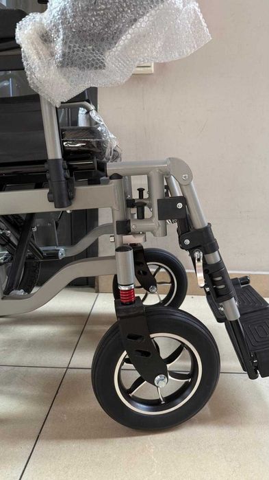 Scaun cu rotile electric - NOU