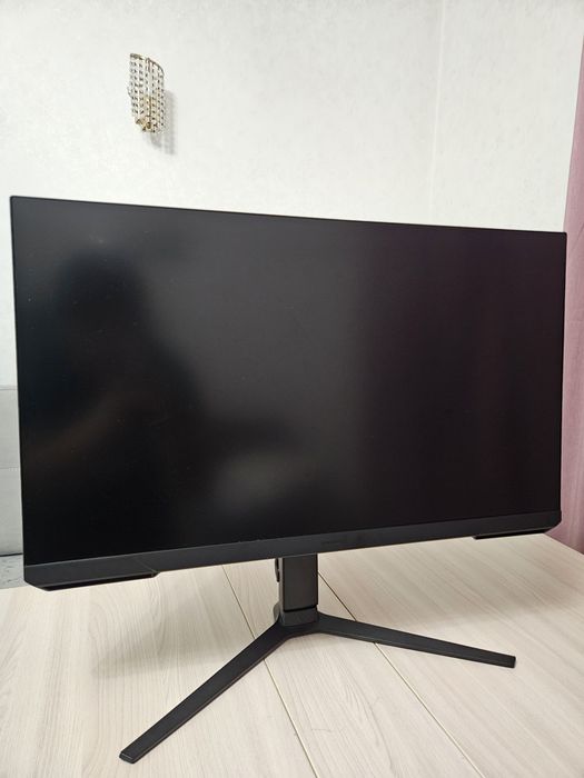 Игровой монитор SAMSUNG Odyssey G3