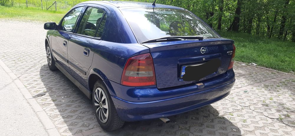Vând Opel astra G
