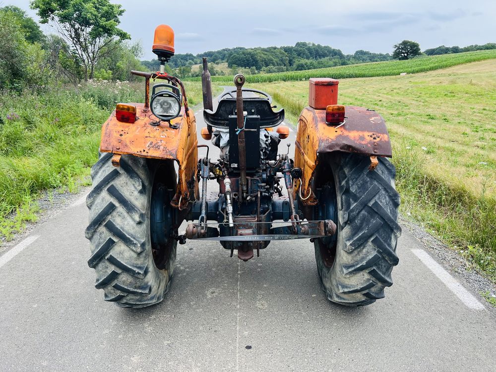 Tractor Fiat 550 de 55cp în 4 cilindri cu două manete Adus Recent