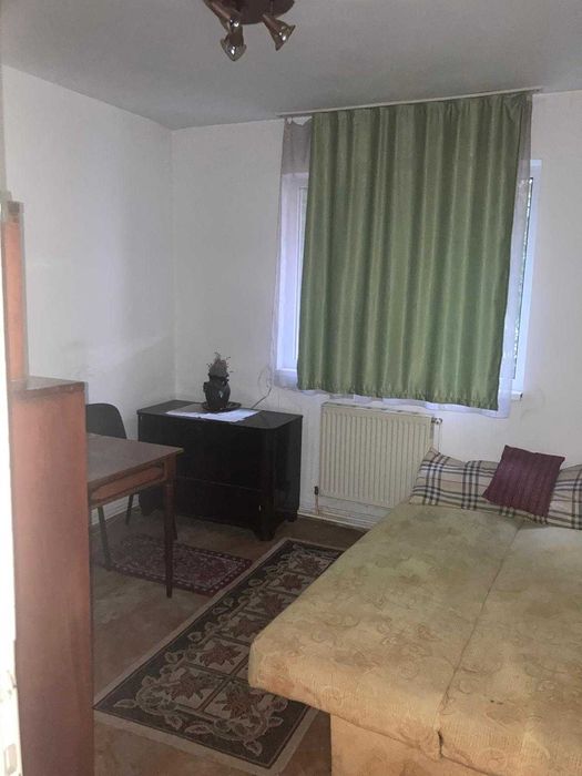 Vand ap. 3 camere, semidec., 51 mp util, boxa, str. Ion Huniade, Lugoj