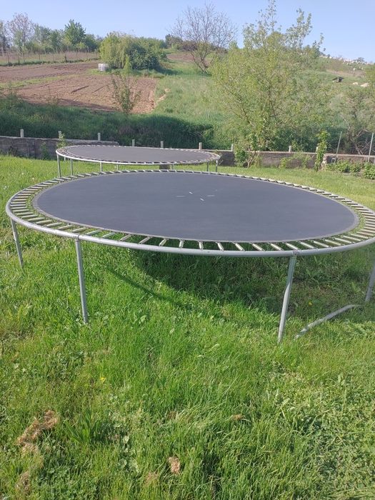 Trambuline pentru exterior
