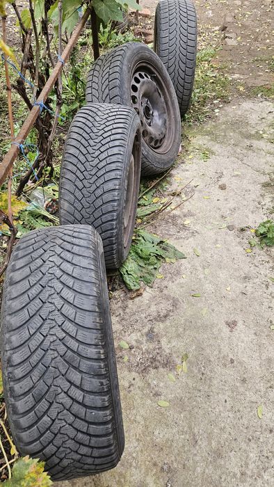 Roti 205 55 16  iarna MS VW PASSAT