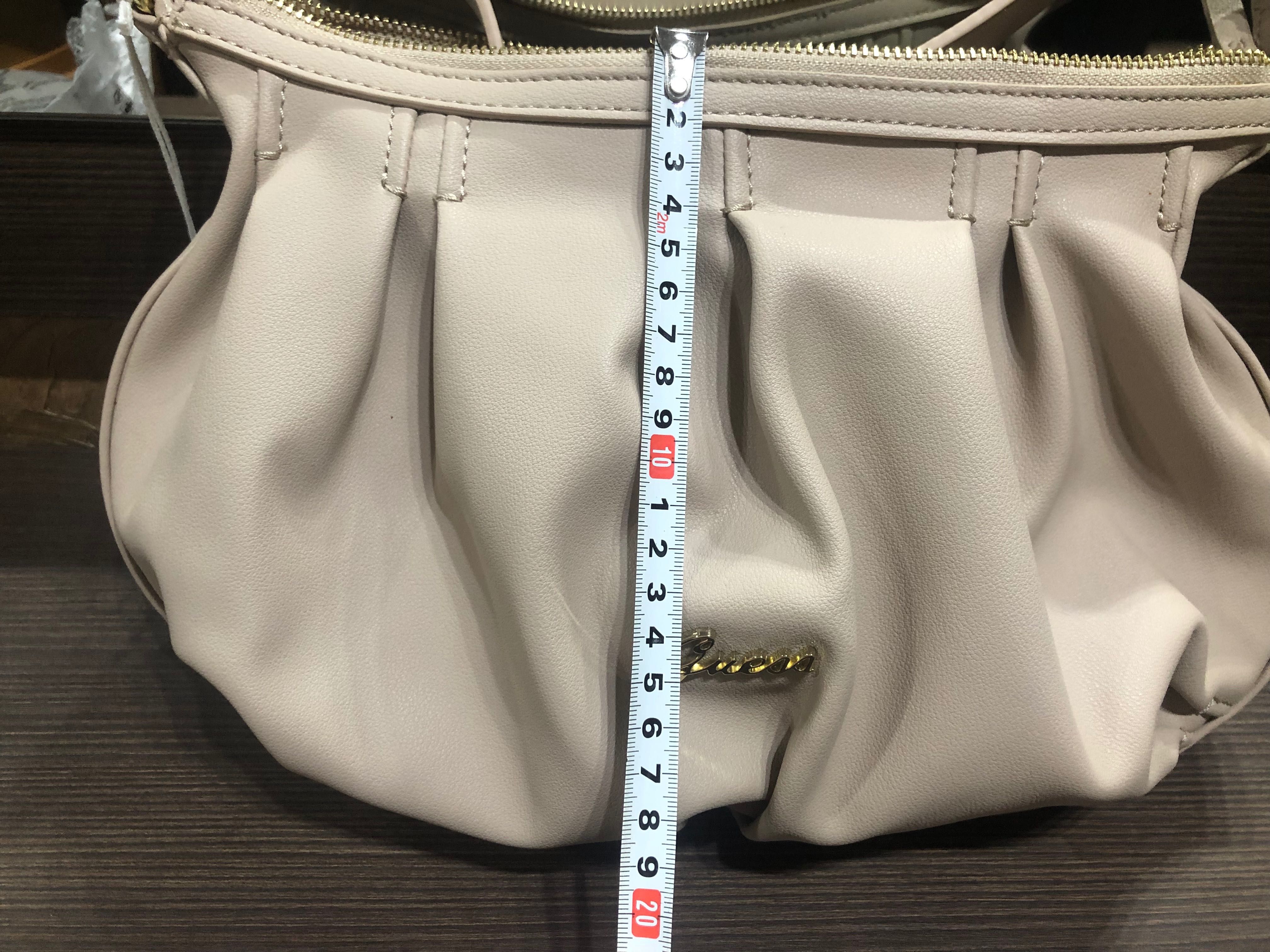 Дамска чанта Guess