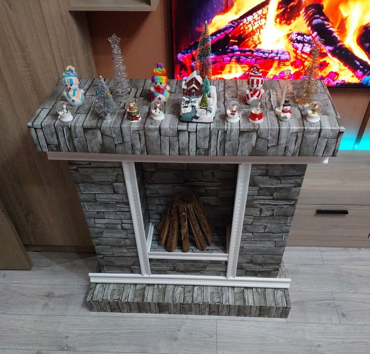 Semineu Decorativ pentru Crăciun, montabil si demontabil