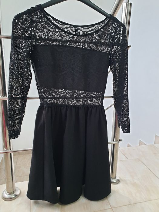 Rochita neagra dantela XS-S  --> H&M
