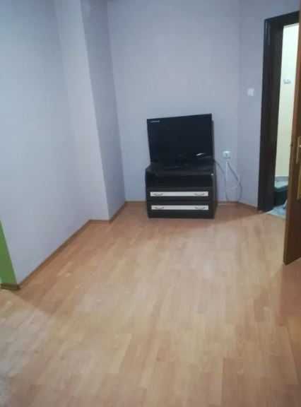 Дава се под наем Тристаен апартамент в Бургас, Възраждане - 85 кв.м за 225 € - Снимка #2