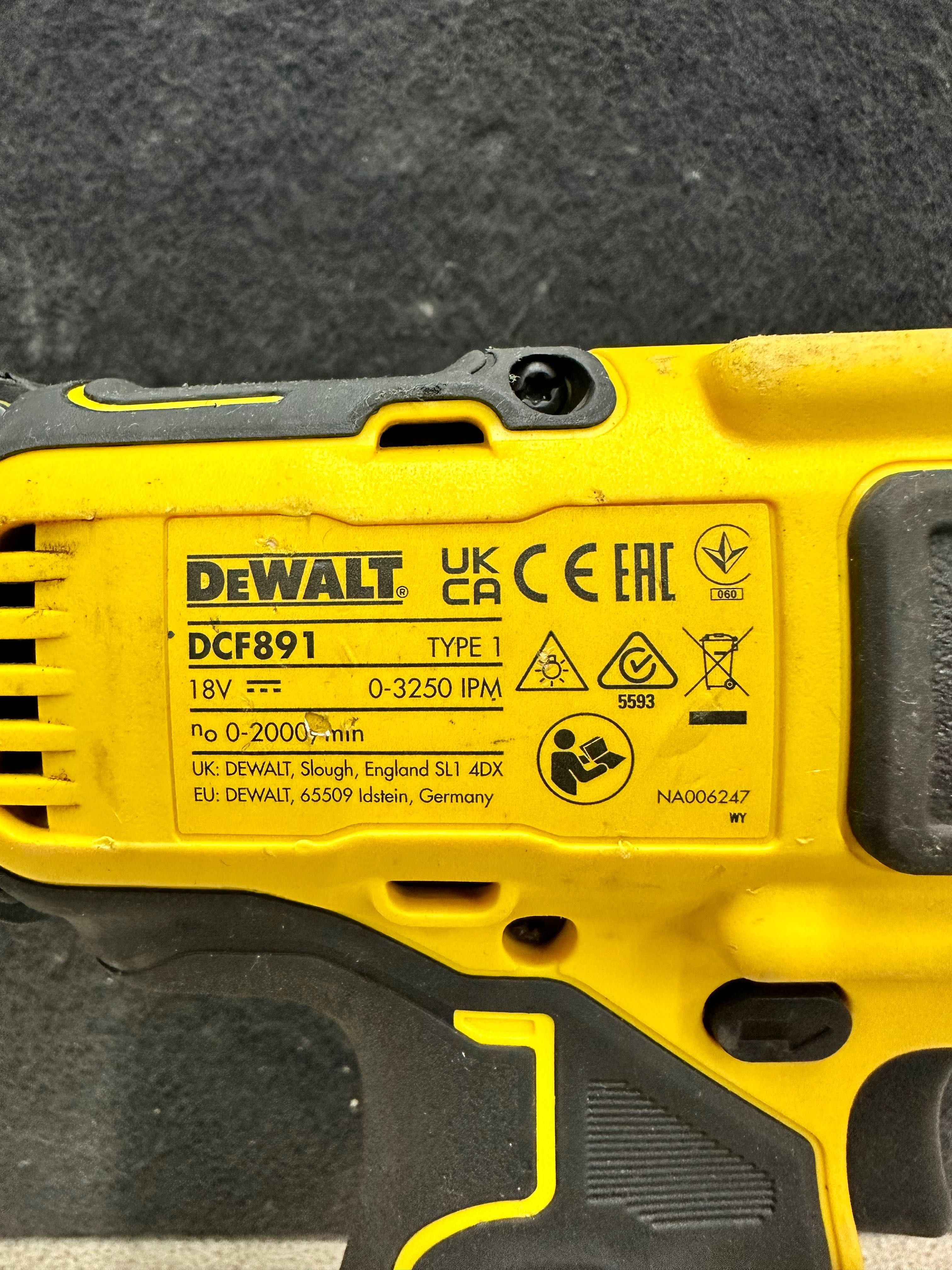 Dewalt гайковерт DCF891 18v 1/2 812Nm
