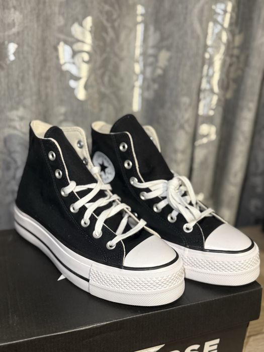 Converse Chuck Taylor All-Star Platform