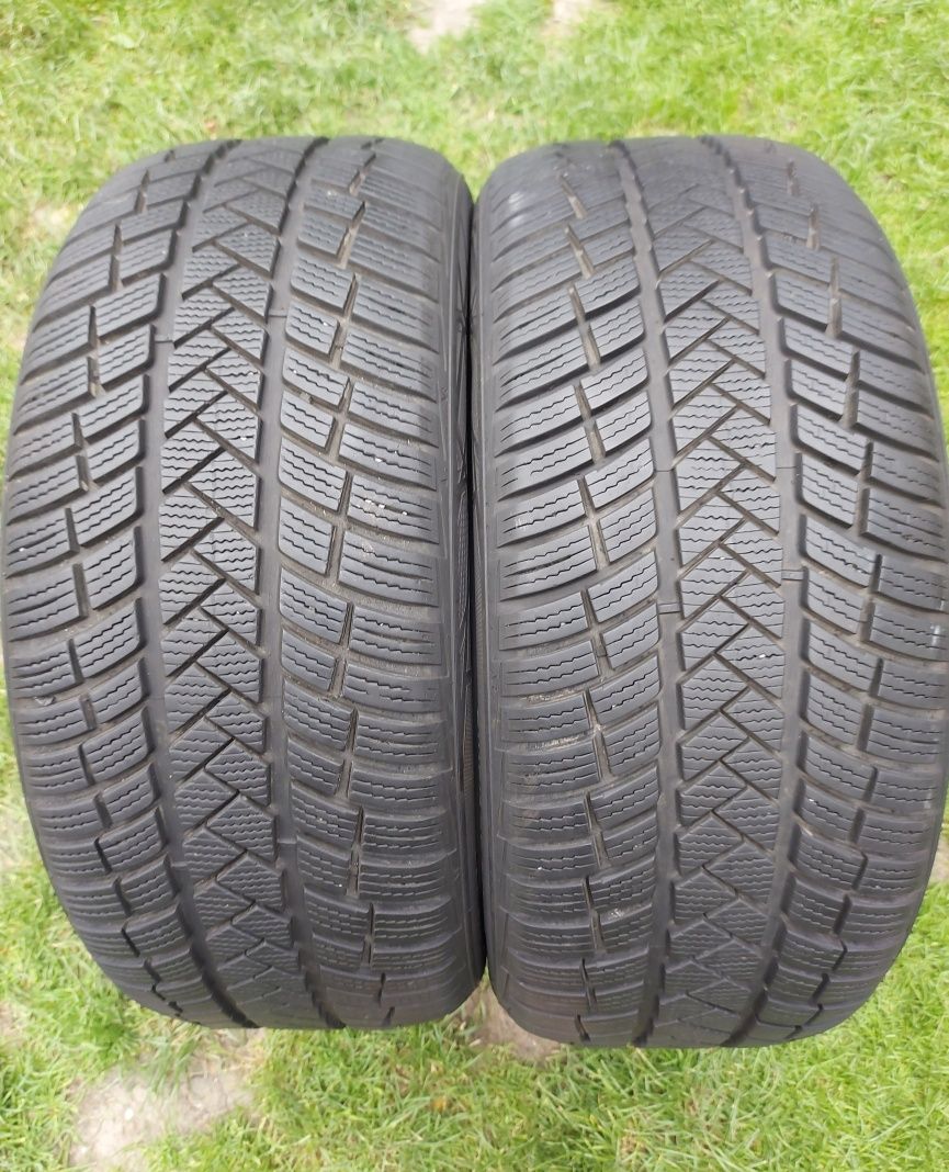 Set 2buc 235/45 R18 98V Vredestein M+S iarnă