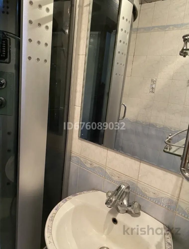 Сдам  2 комн квартиру центр