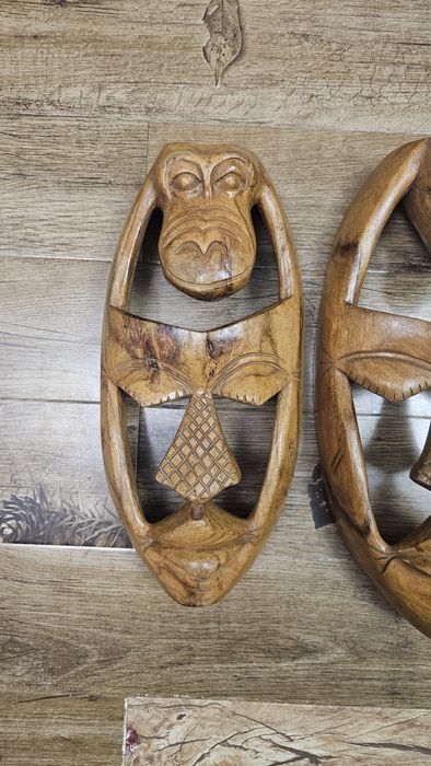 Măști africane din lemn