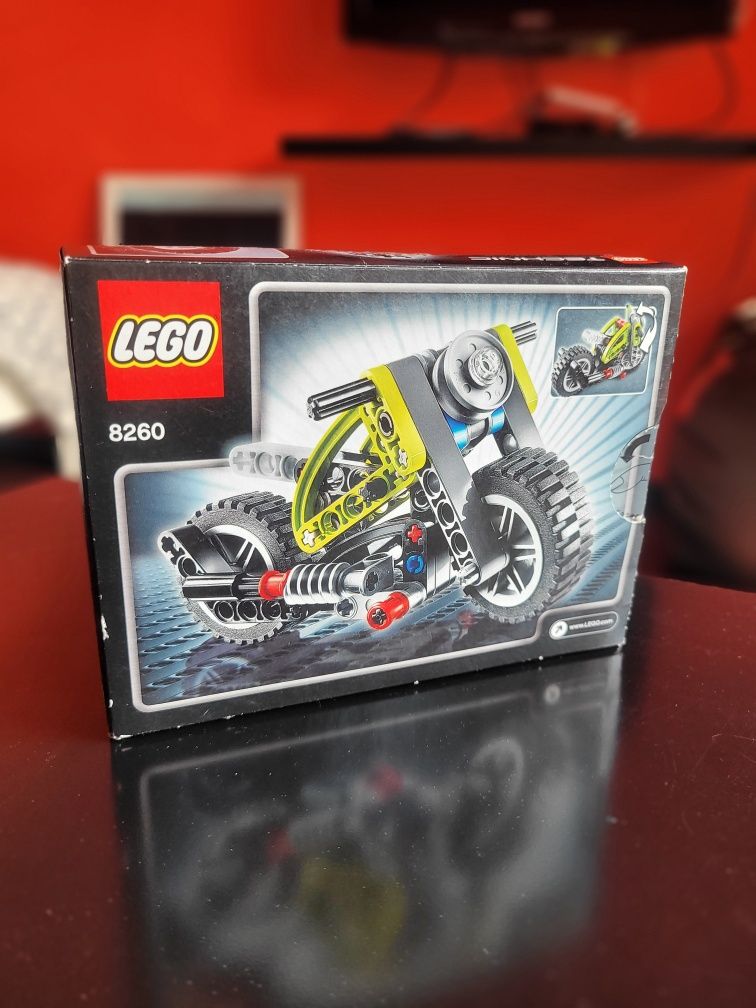 Lego Technic - 2в1 - Мотор и трактор 8260