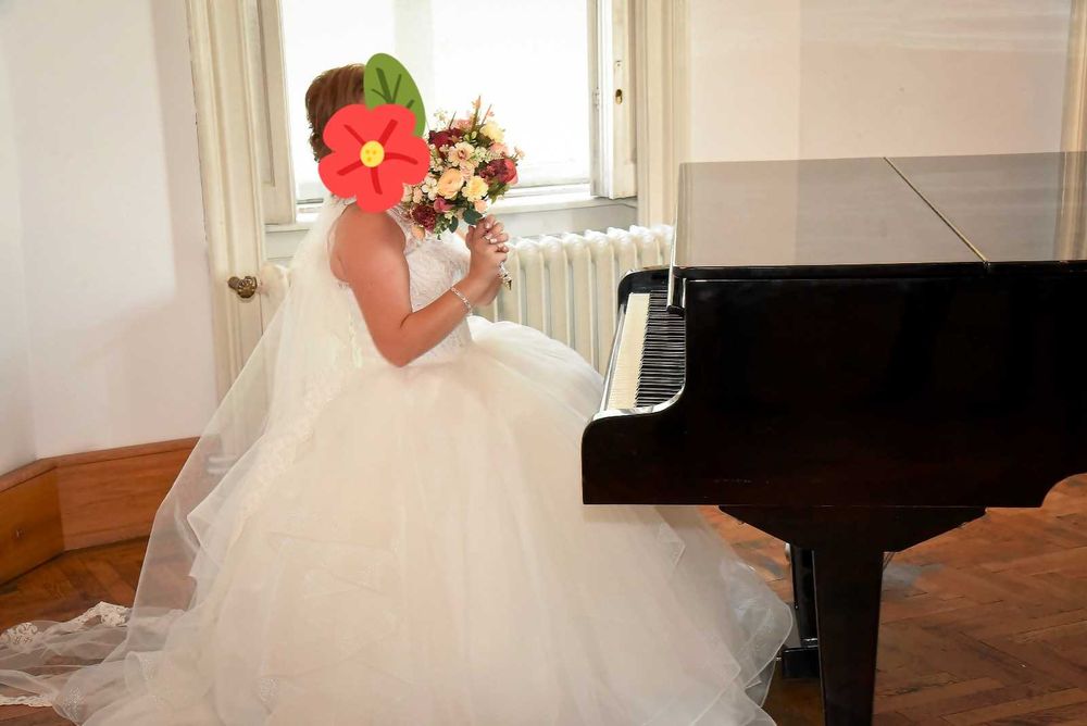 Vand rochie de mireasa