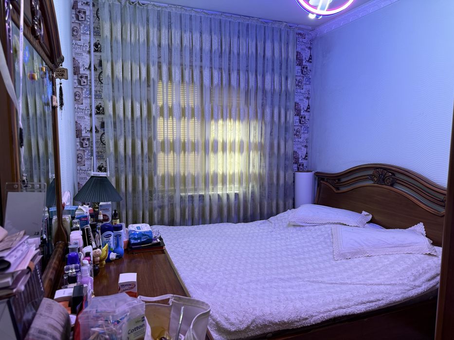 3 xonali kvartira sotiladi!