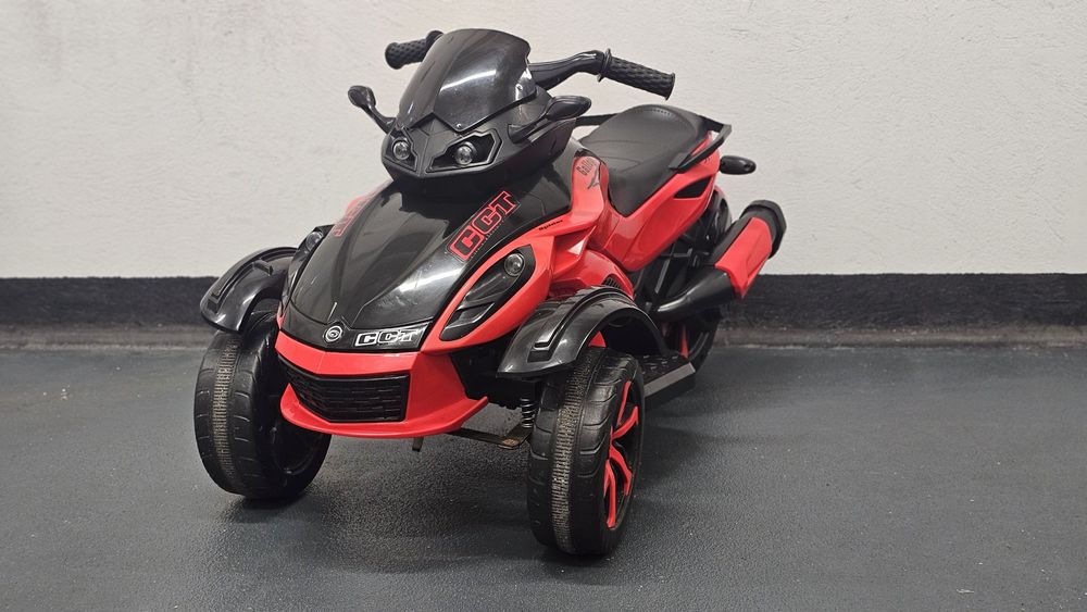 Trike Electric pentru Copii – Varianta cu 2 Motoare 12V