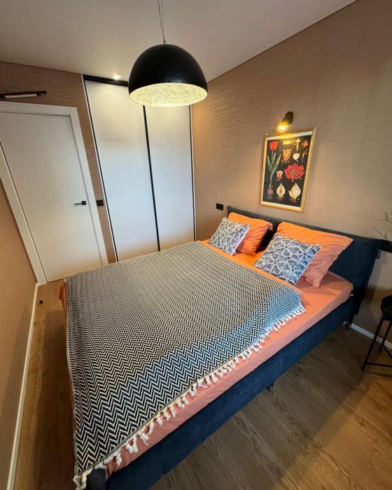 Шикарные квартиры по часам 1000тг! Возле Сайран!