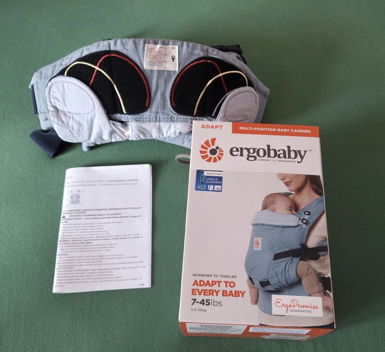 Ергономична раница за бебеносене Ergobaby Adapt, цвят Heritage blue