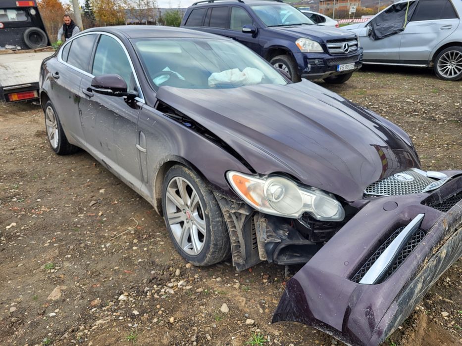 AVARIAT Jaguar XF 2010 Luna 10 3.0 Diesel euro 5 306DT Motor Range Rov