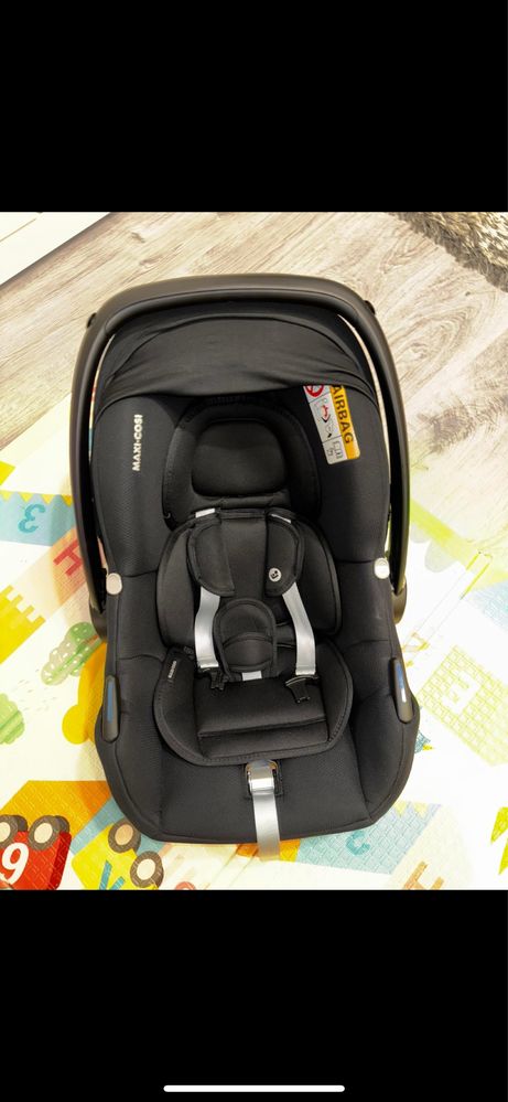 scoica auto Maxi Cosi Cabriofix i-size cu centura testată Adac