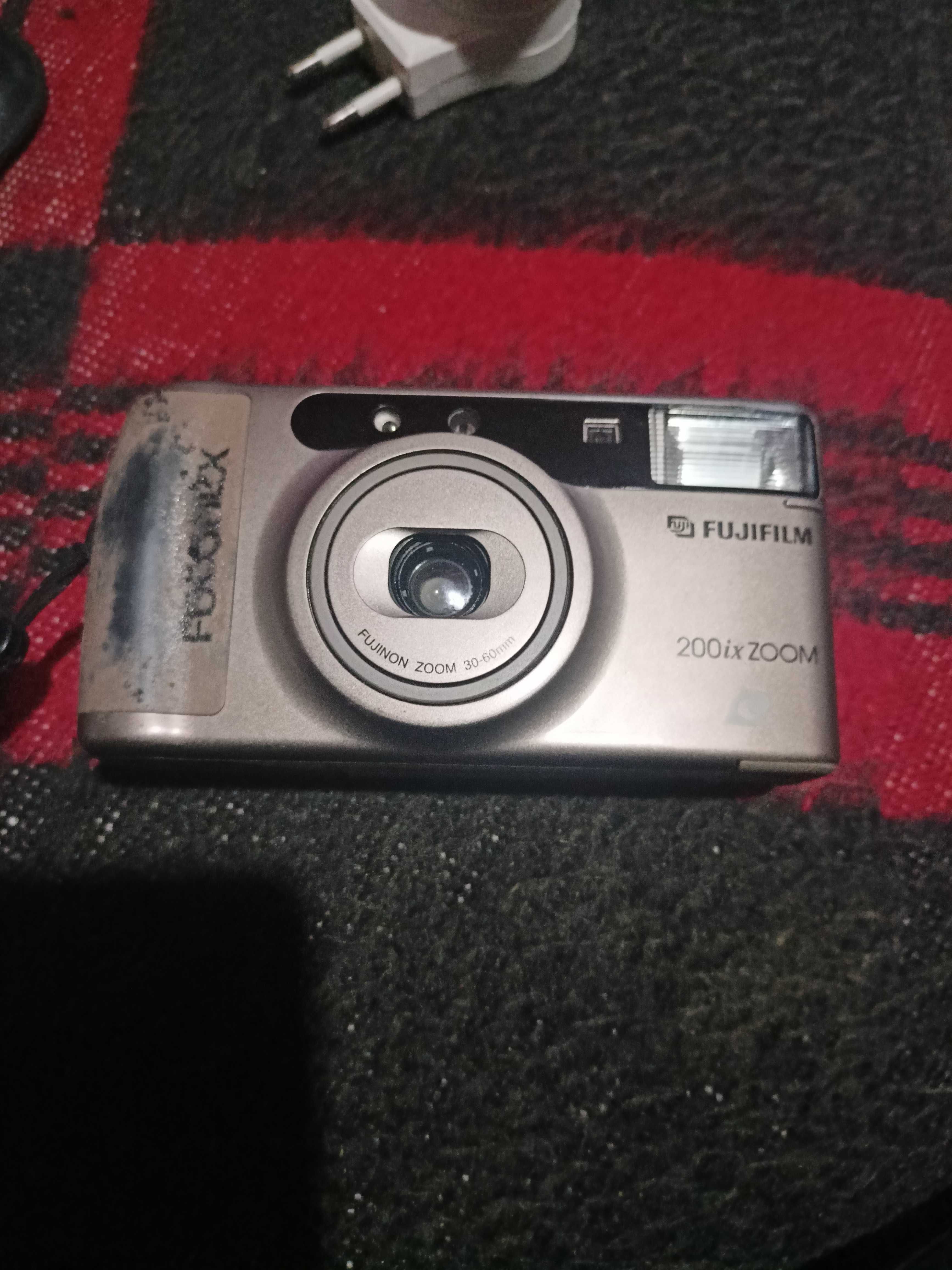 Продавам камера Fujifilm Fotonex 200ix Zoom