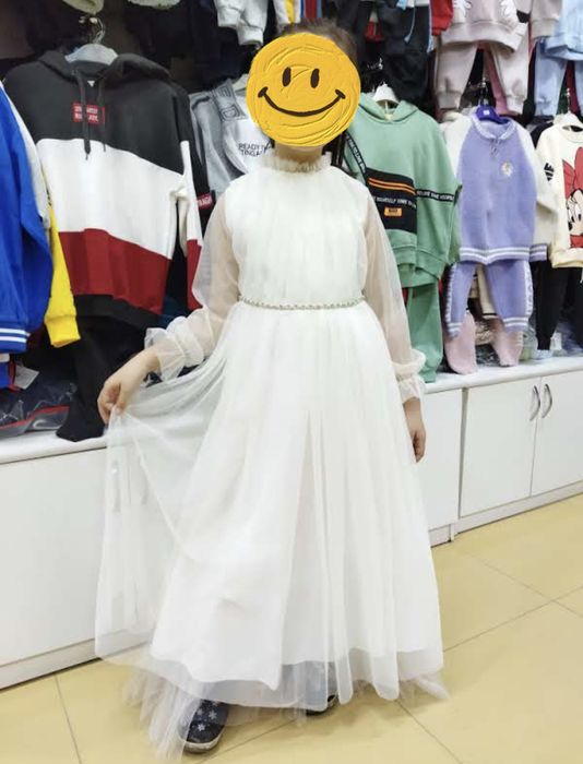 Продам Белое платье для девочки