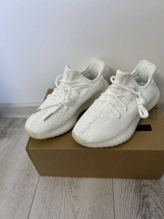 Adidasi yeezy 350