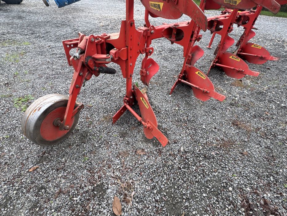 Plug marca NIEMEYER DELTA 2 cu 3+1 ,Lemken OPAL