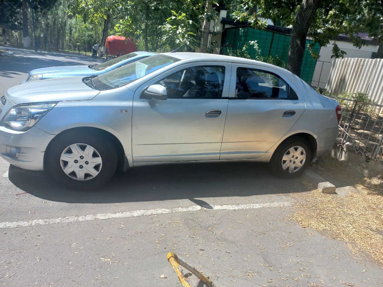 Sotiladi Cobalt 2014yil  Metan bor