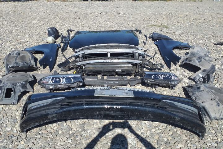 Dezmembrez BMW Seria 5 G30 [2016 - 2020] Sedan 520d Steptronic (190 hp)