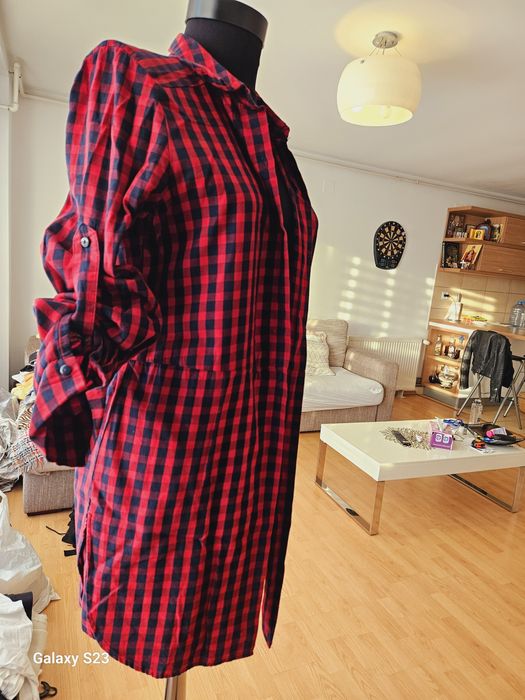 Cămașă cu fusta Zara. Marimea xs-s. 50 lei