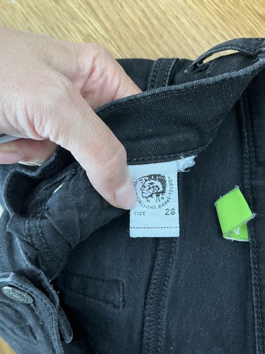 Blugi Diesel super skinny marimea 28