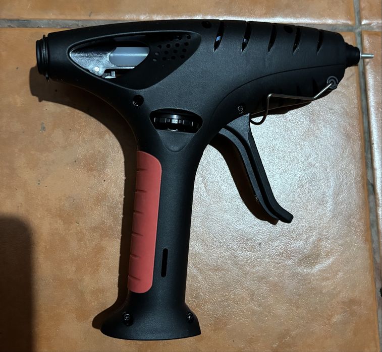 Pistol lipit silicon