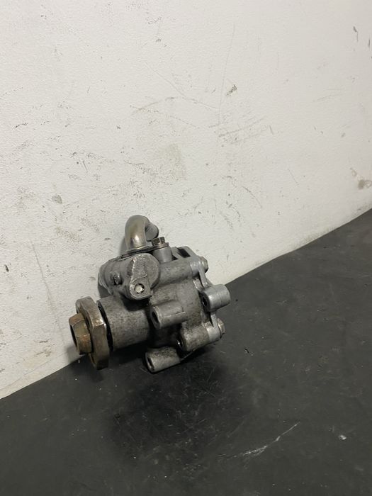 Pompa servo servodirectie Volkswagen Volkswagen Vw T4 2.5 TDI 1.9 ACV