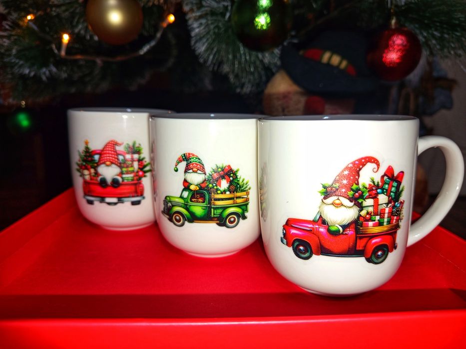 Коледни чаши за скъпи приятели