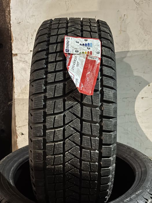 Шины 255/45 R20 Firemax